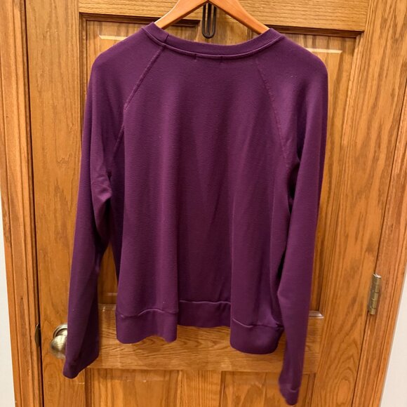 Beyond Yoga Cozy Fleece™ Favorite Raglan Crew Sweatshirt Fig Burgundy, XL - Picture 2 of 3